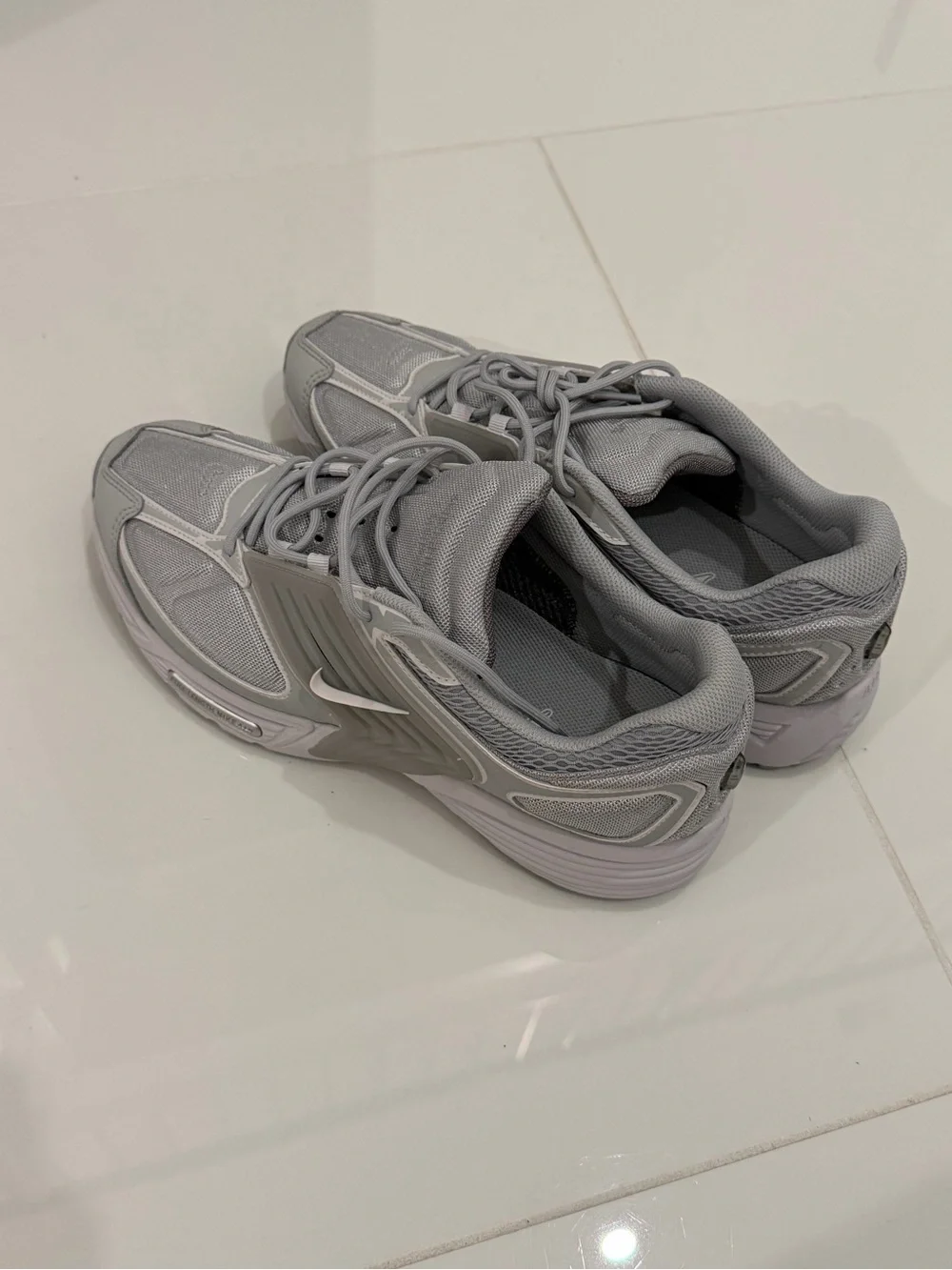 Nike Men’s Pegasus Gray Athletic Running Sneakers NEW